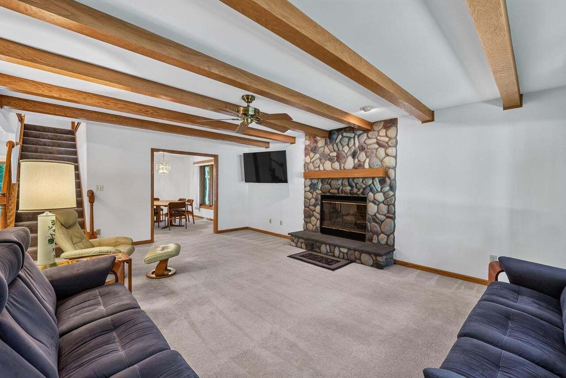House in Muskego, Wisconsin, United States 3 - 18600065