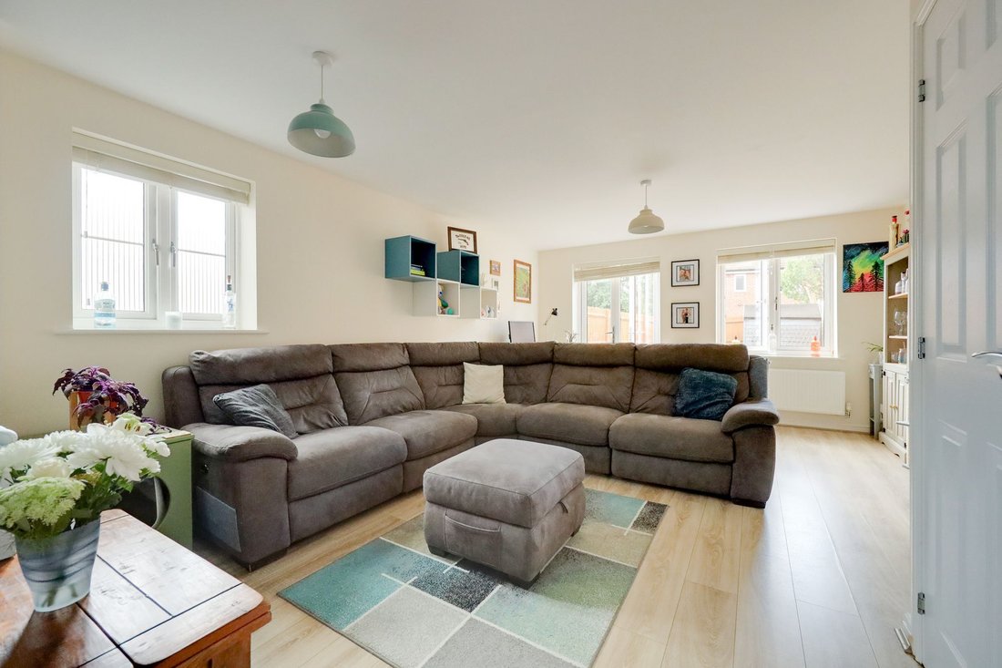 House in Burgess Hill, England 3 - 18598321