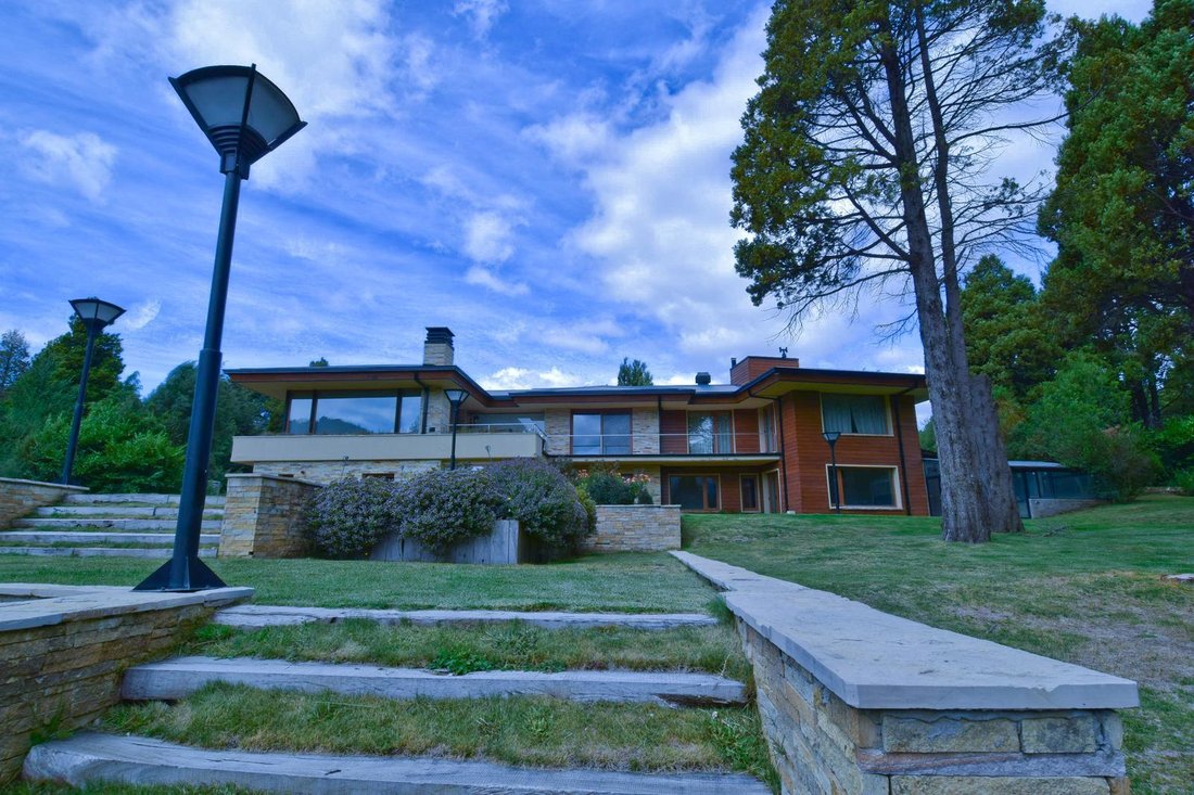 House in San Carlos de Bariloche, Río Negro, Argentina 1 - 18531809