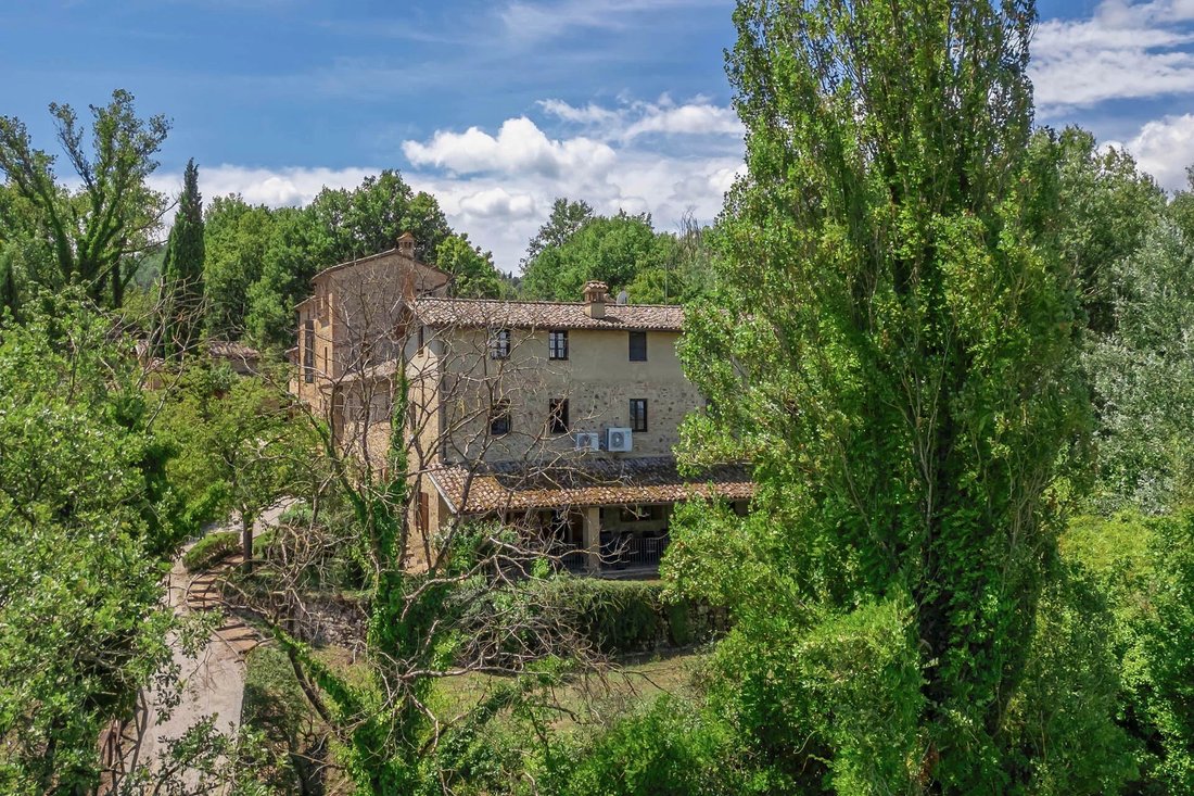 Estate in Varsi, Emilia-Romagna, Italy 3 - 18598340