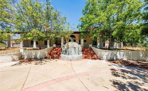 House in Santa Clarita, California, United States 1