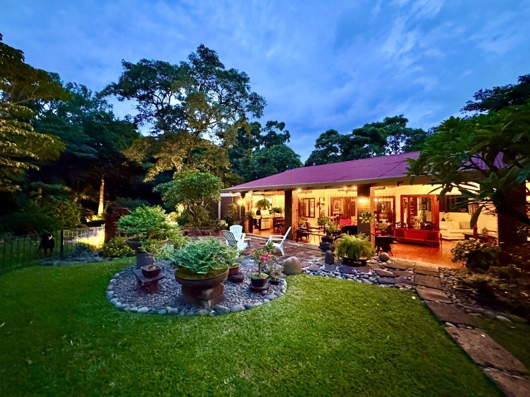 House in Santa Ana, San José Province, Costa Rica 1 - 18600810