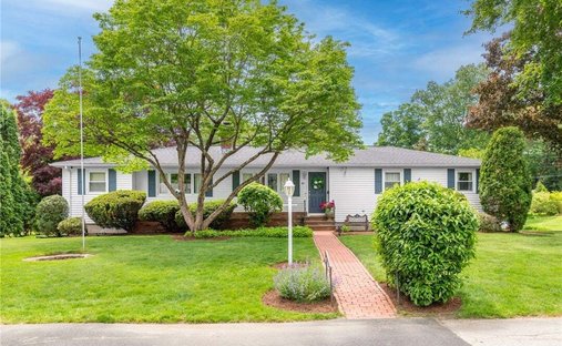 House in East Greenwich, Rhode Island, United States 1