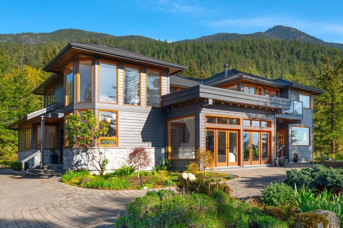 House in Furry Creek, British Columbia, Canada 3 - 18603883