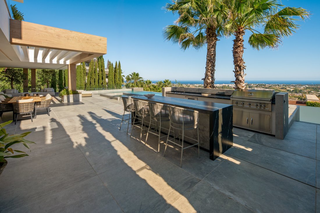 Villa in La Quinta, Benahavis, Andalusia 3 - 18597315