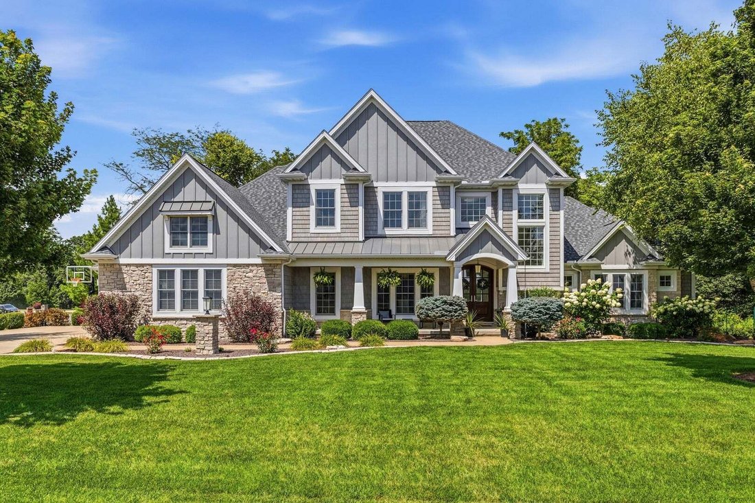 House in Mahomet, Illinois, United States 1 - 18601480