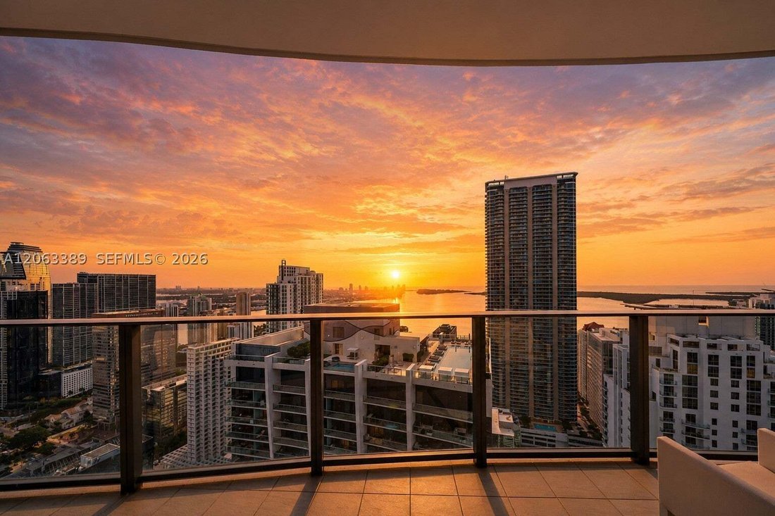 Condo in Miami, Florida, United States 3 - 18601025