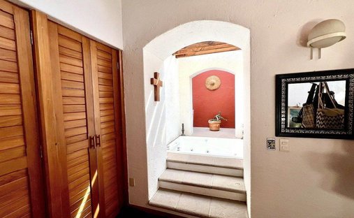 Townhouse in Santa Catarina Yecahuitzotl, Mexico City, Mexico 1