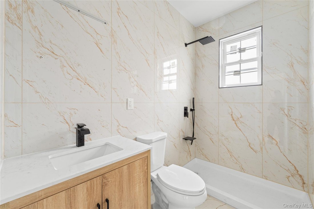 House in New York, New York, United States 4 - 18600249