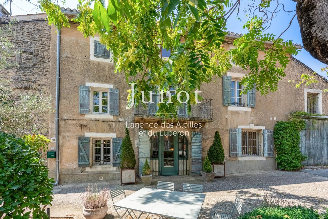 House in Cabrières-d'Avignon, Provence-Alpes-Côte d'Azur, France 1 - 18598635