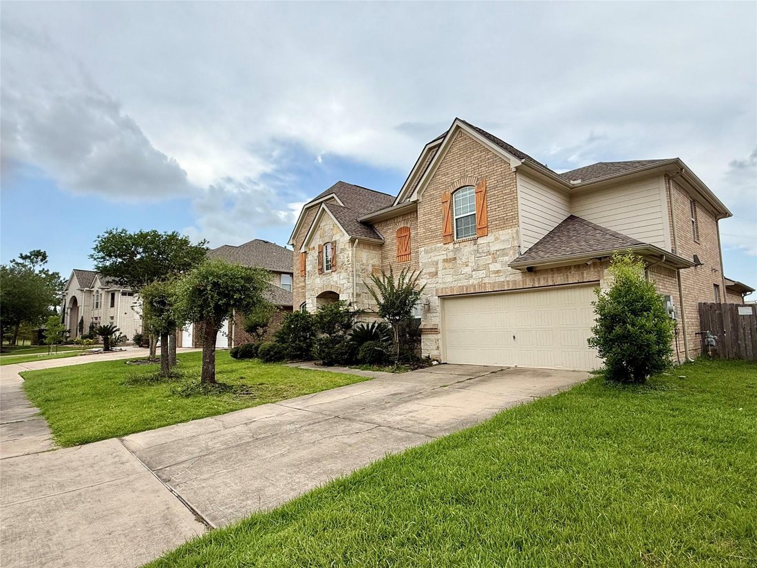House in Pearland, Texas, United States 3 - 18602135