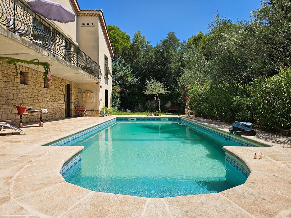 House in Montagne des Chèvres, Villeneuve-lès-Avignon, France 2 - 18597406