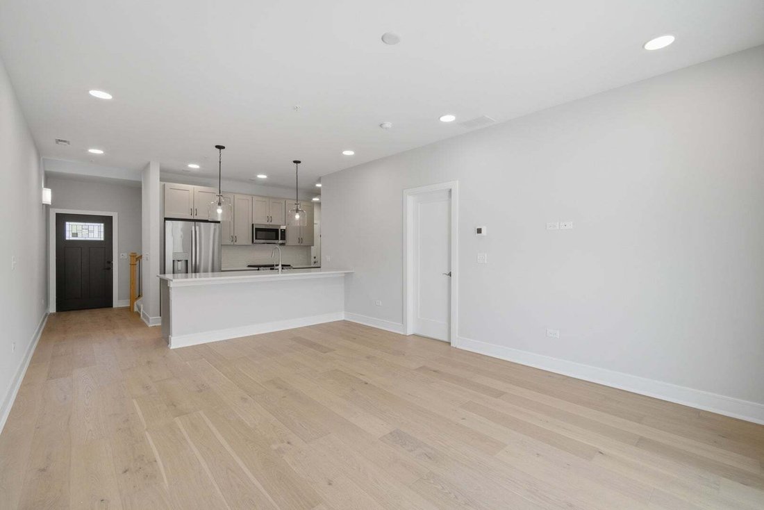 Townhouse in Wheeling, Illinois, United States 3 - 18601440