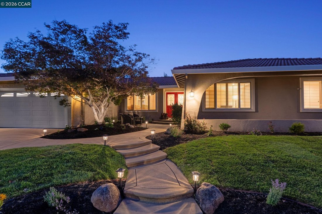 House in Danville, California, United States 2 - 18600648
