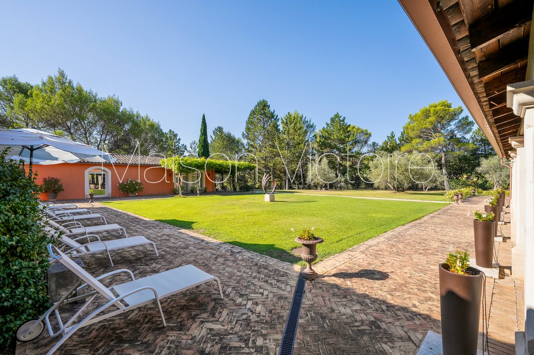 House in Roussillon, Provence-Alpes-Côte d'Azur, France 4 - 18602869