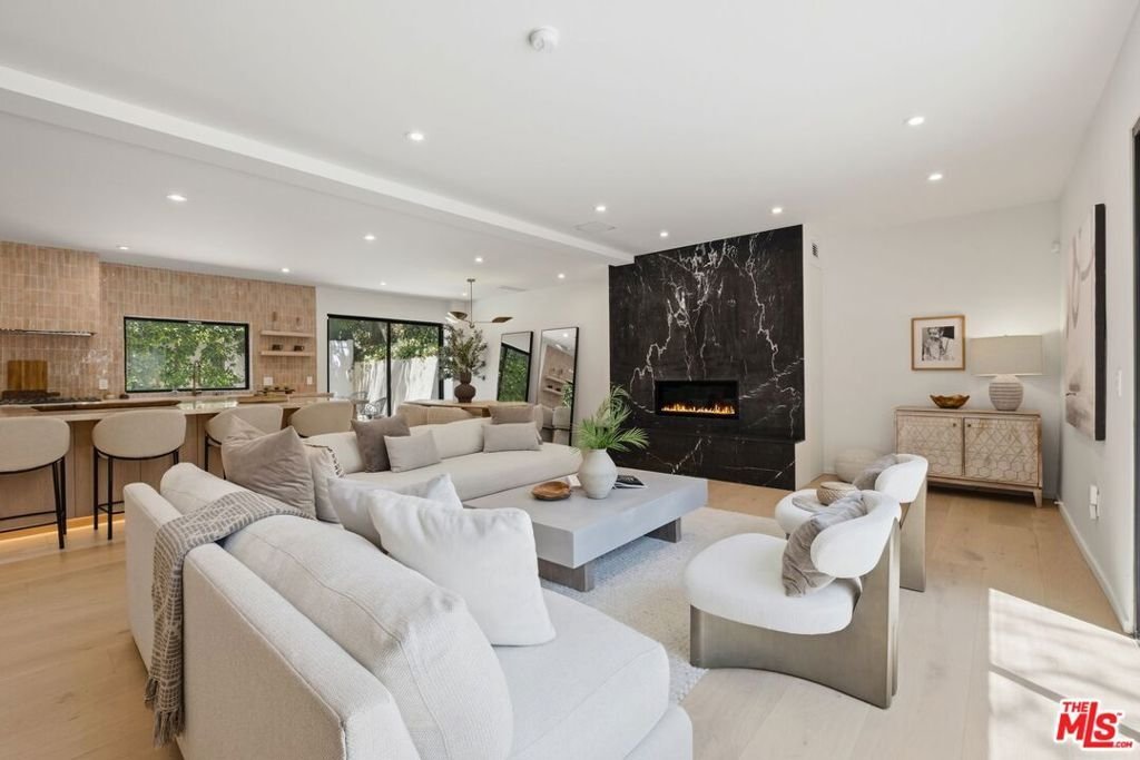 House in Los Angeles, California, United States 3 - 18601058