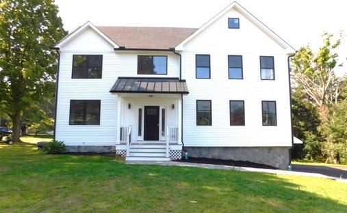 House in Shelton, Connecticut, United States 1