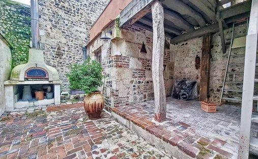 House in Secteur Sauvegarde, Honfleur, France 1
