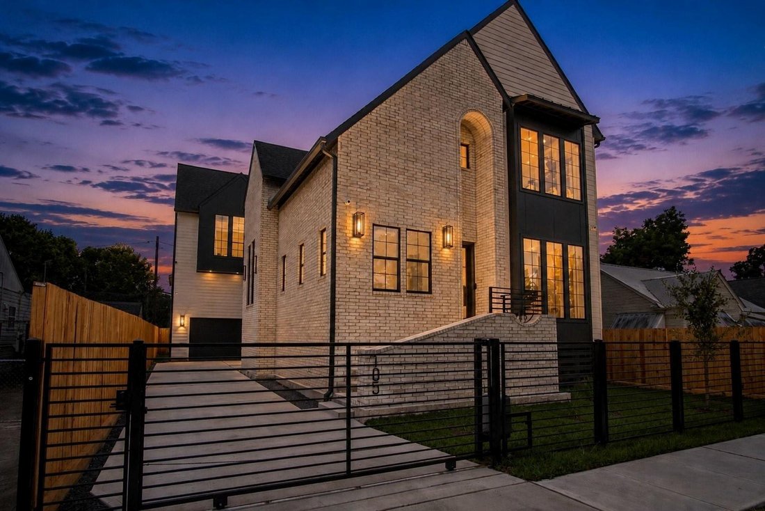 House in Houston, Texas, United States 1 - 18602086