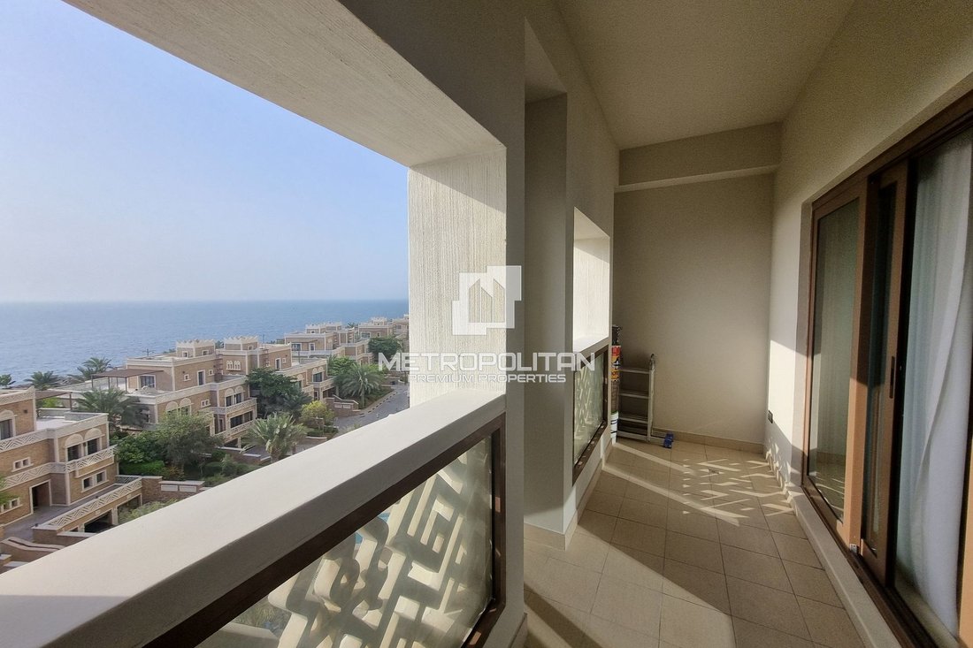 Apartment in Palm Jumeirah, Dubai, United Arab Emirates 4 - 18598739