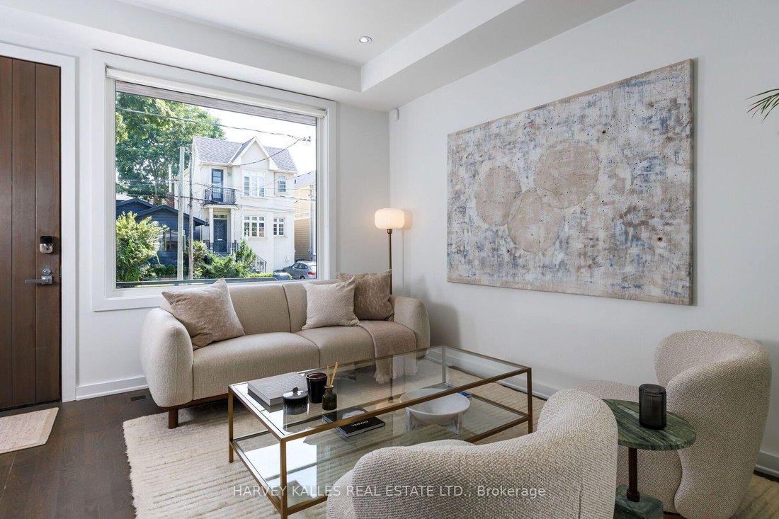 House in Toronto, Ontario, Canada 3 - 18603479