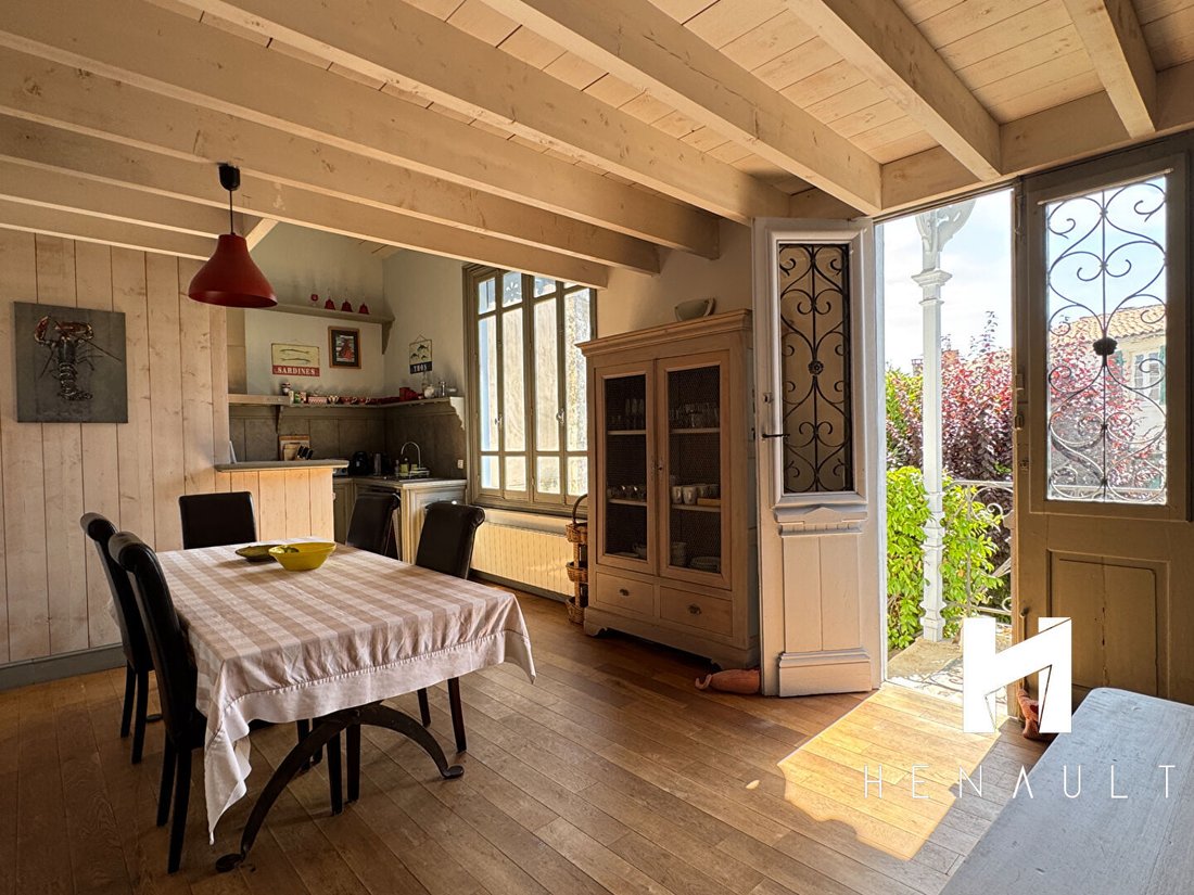 House in Sainte-Marie-de-Ré, Nouvelle-Aquitaine, France 1 - 18598066