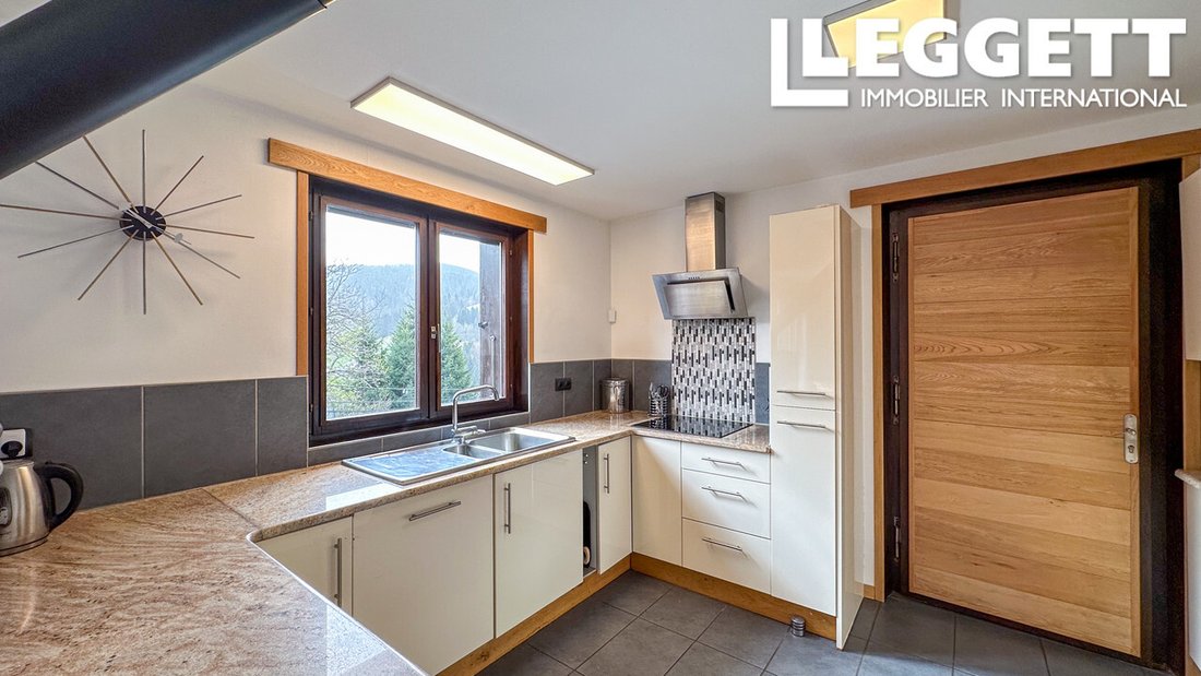 Chalet in Les Gets, Auvergne-Rhône-Alpes, France 5 - 17412300