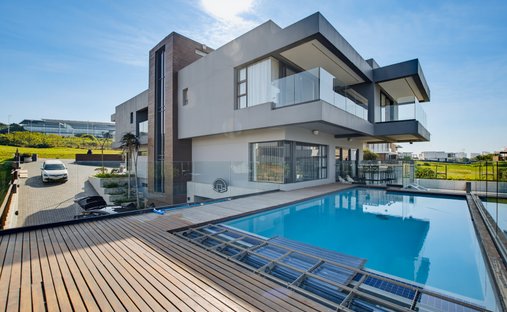 House in Blackburn, KwaZulu-Natal, South Africa 1