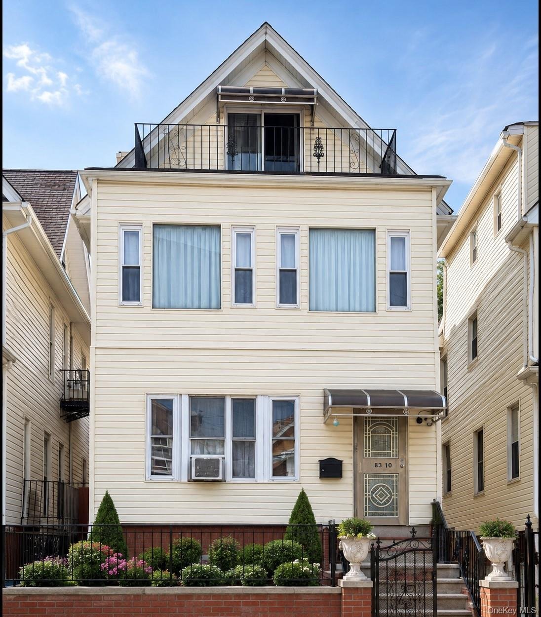 House in New York, New York, United States 1 - 18596528