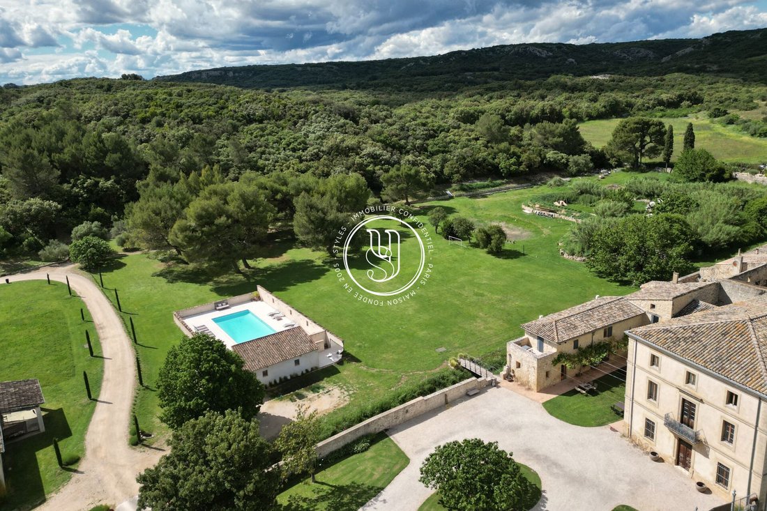 Villa in Uzès, Occitania, France 1 - 18598249