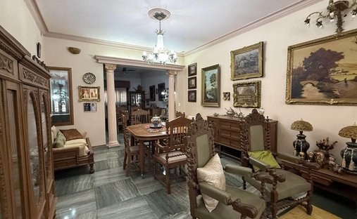 House in Buenos Aires, Buenos Aires, Argentina 1
