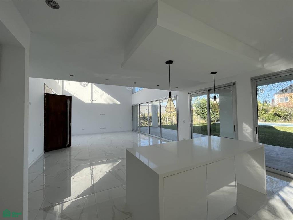 House in Hudson, Buenos Aires, Buenos Aires Province, Argentina 2 - 17232526
