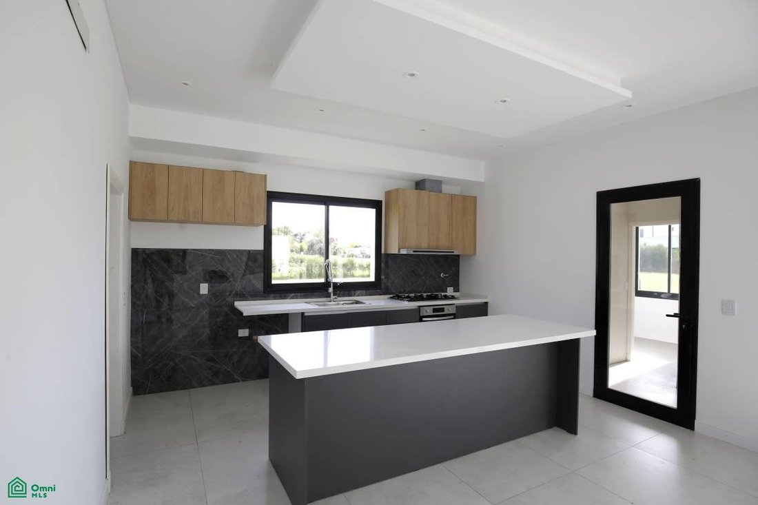 House in Hudson, Buenos Aires, Buenos Aires Province, Argentina 3 - 17728969