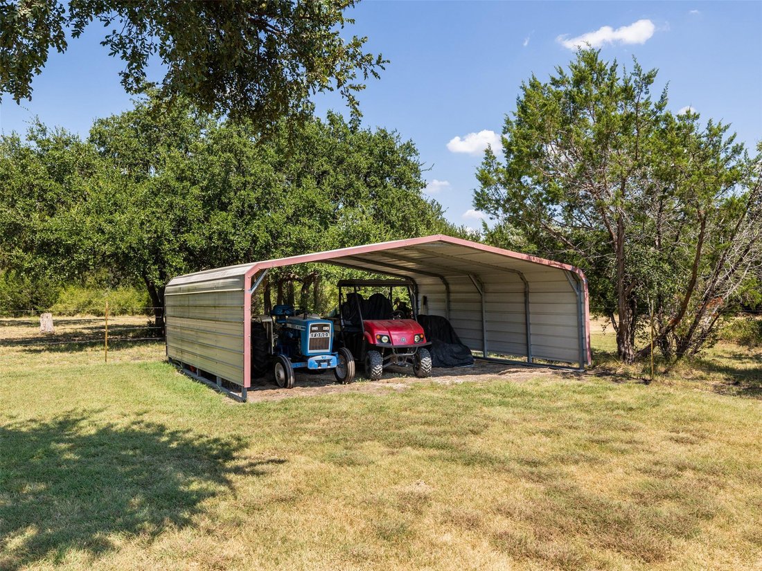 Florence, Texas, United States 5 - 18601324
