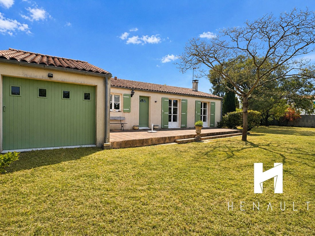 House in Le Bois-Plage-en-Ré, Nouvelle-Aquitaine, France 1 - 18598009