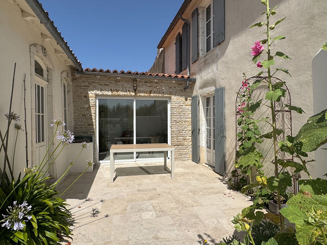 House in Saint-Clement-des-Baleines, Nouvelle-Aquitaine, France 1 - 18598273