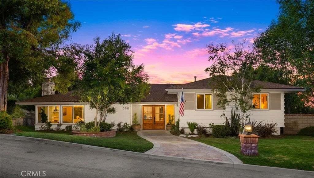House in Santa Ana, California, United States 3 - 18601945