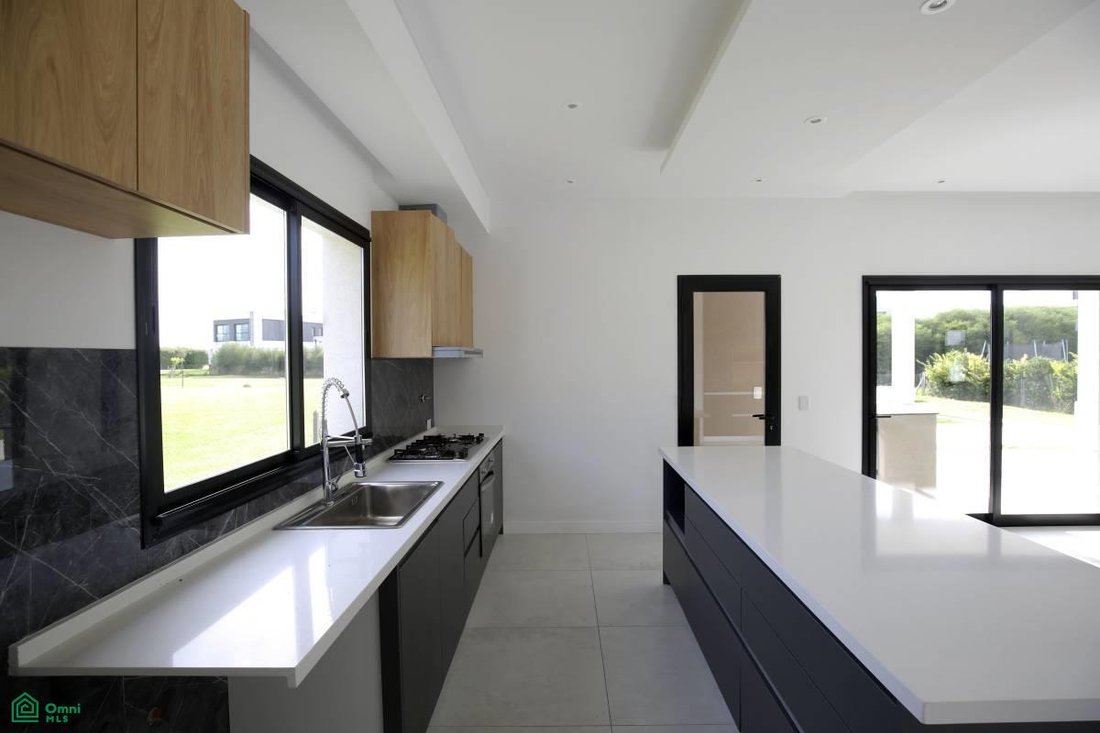 House in Hudson, Buenos Aires, Buenos Aires Province, Argentina 2 - 17728969