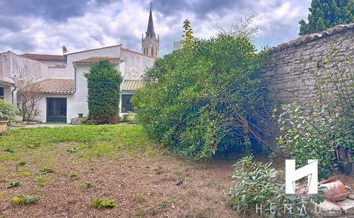 House in La Couarde-sur-Mer, Nouvelle-Aquitaine, France 1