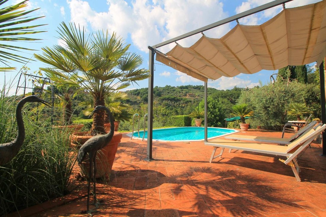 Farm Ranch in Lamporecchio, Tuscany, Italy 4 - 18600266