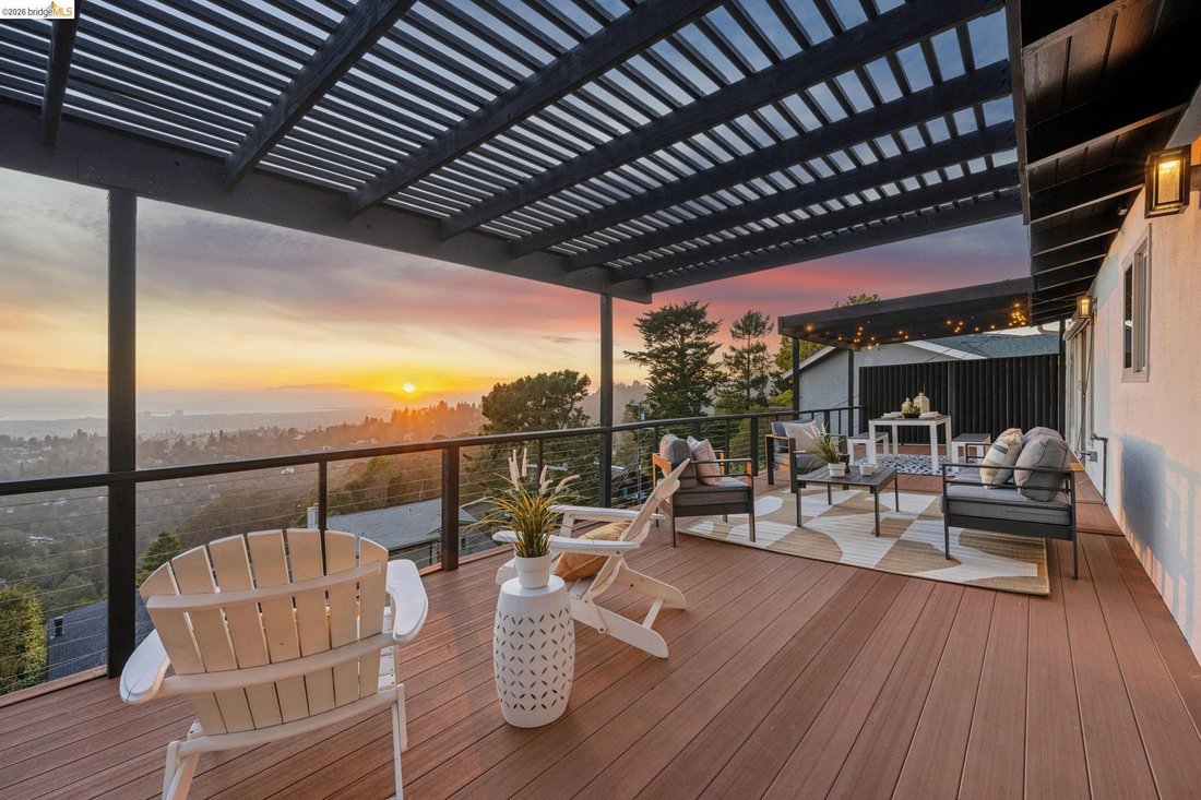 House in Oakland, California, United States 3 - 18600667