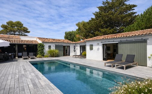 Maison à Le Bois-Plage-en-Ré, Nouvelle-Aquitaine, France 1