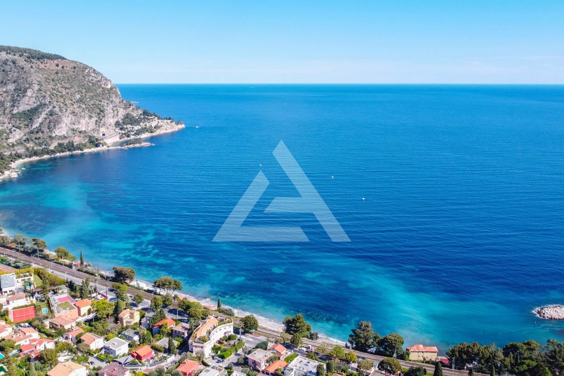 Villa in Èze, Provence-Alpes-Côte d'Azur, France 1 - 18598667