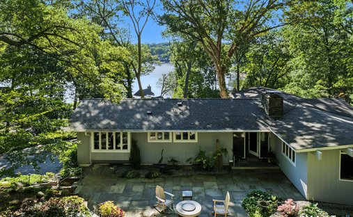 House in Essex, Connecticut, United States 1