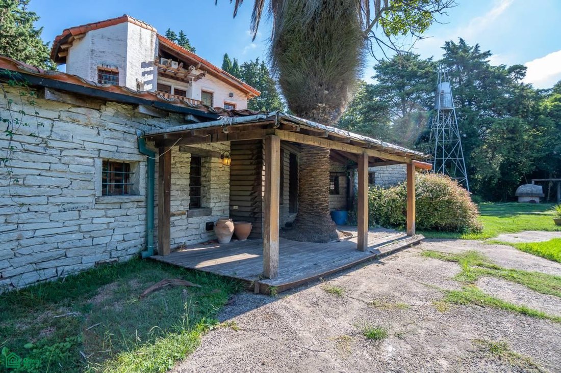 Casa en Arana, Provincia de Buenos Aires, Argentina 1 - 17733995