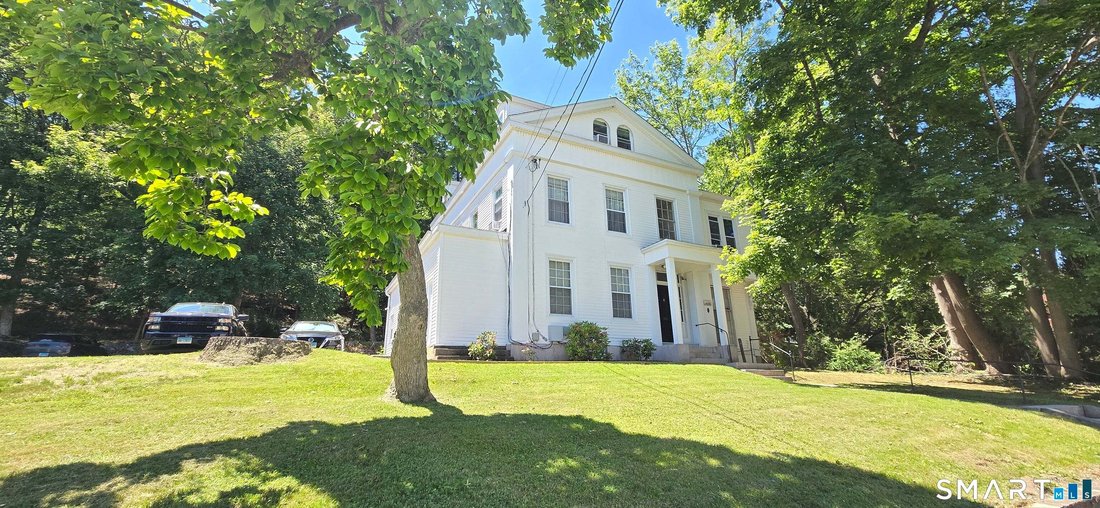 Norwich, Connecticut, United States 1 - 18596415