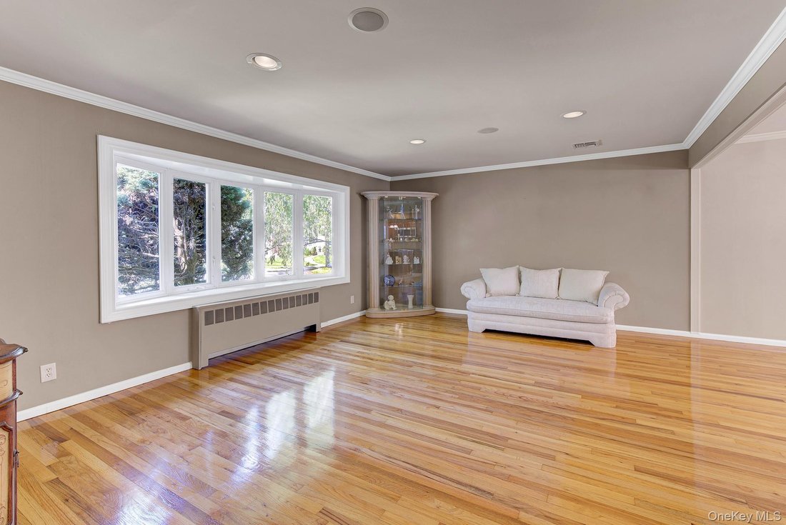 House in Garden City, New York, United States 4 - 18600230