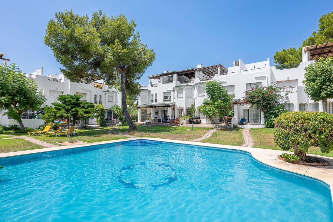 Villa in Nueva Andalucia, Marbella, Spain 3 - 18602553
