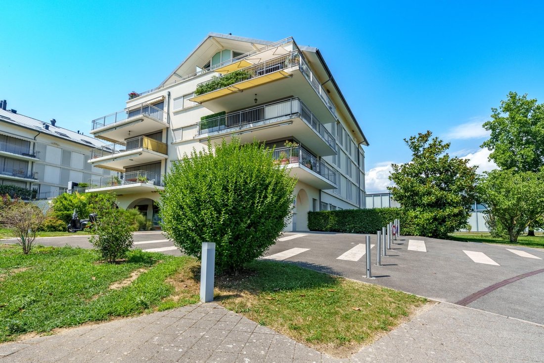 Apartment in Nyon, Vaud, Switzerland 2 - 18523462