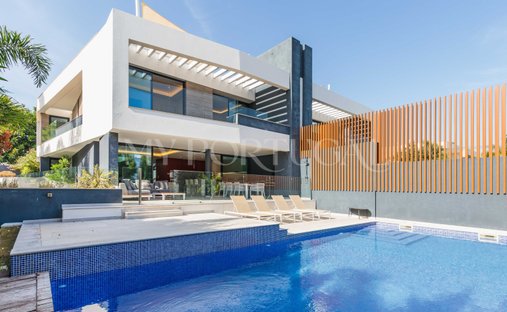 House in Loule (Sao Clemente), Algarve, Portugal 1